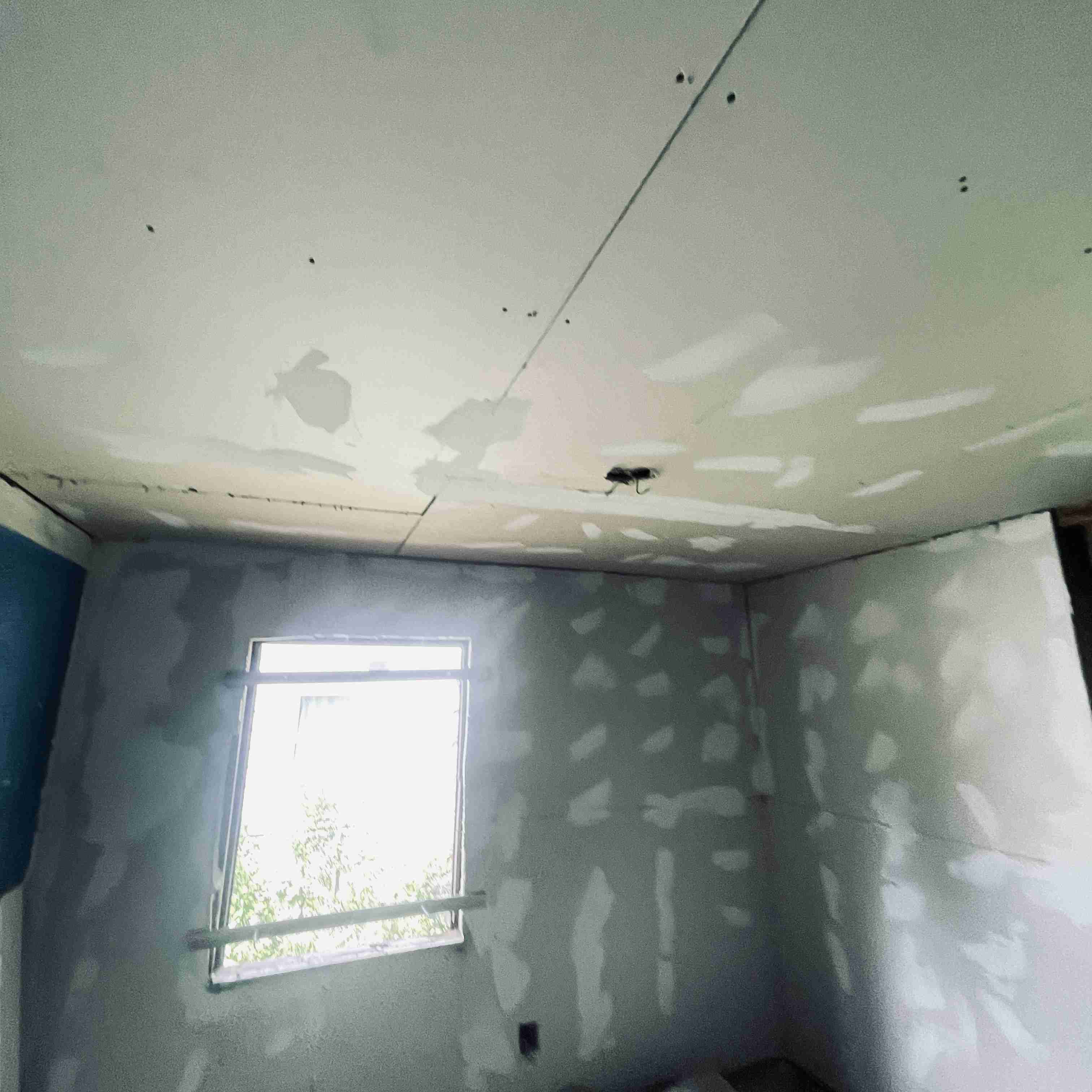 19220 Albany St (41).jpg